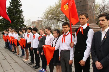 Омск: Митинг как этап воспитания