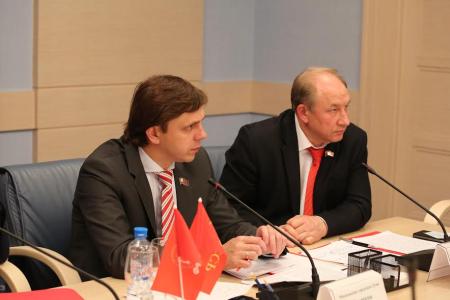 Малый бизнес в Москве поддерживают только коммунисты