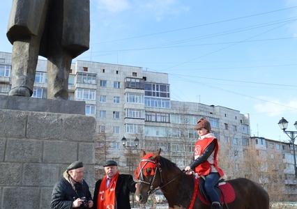 Коммунисты Магадана отметили День Космонавтики