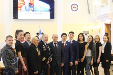 Республика Якутия. Комсомольцы провели встречу с почетными работниками авиации