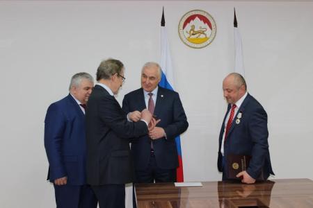 К.К. Тайсаев: «25-летие Парламентаризма Республики Южная Осетия – это путь к истинному народовластию»