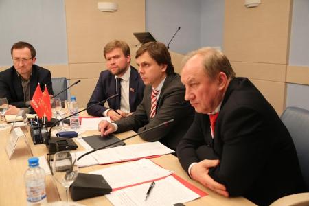 Малый бизнес в Москве поддерживают только коммунисты