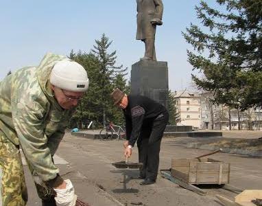Еврейская АО. Коммунисты провели субботник ко Дню рождения В.И. Ленина