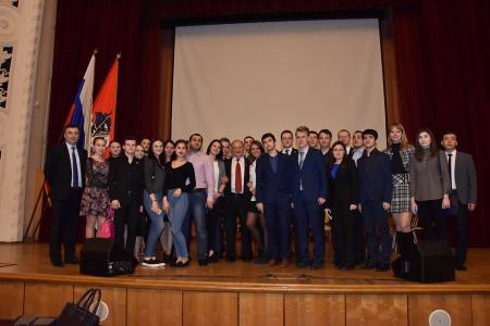 Г.А. Зюганов: «Мы должны применить на практике опыт ленинско-сталинской индустриализации»