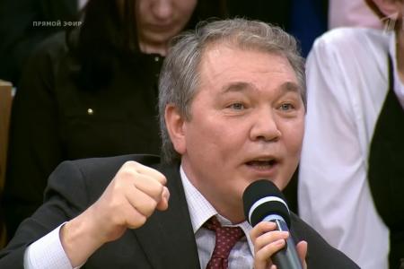 Секретарь ЦК КПРФ Л.И.Калашников принял участие в программе «1 канала» «Время покажет». Тема: «14-ая прямая линия с президентом»