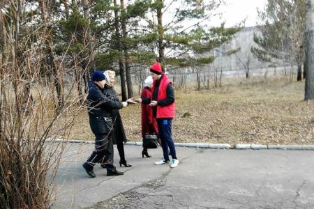 Красноярский край. Комсомольцы Сосновоборска поздравили горожан с Днем космонавтики
