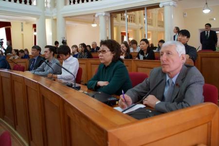 Коммунисты провели «круглый стол» на тему: «О путях стабилизации социально-экономической ситуации в Республике Бурятия»