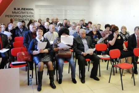 Дмитрий Новиков на Пленуме Амурского обкома КПРФ представил антикризисную программу партии и рассказал о значении народных предприятий