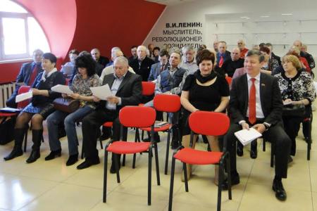 Дмитрий Новиков на Пленуме Амурского обкома КПРФ представил антикризисную программу партии и рассказал о значении народных предприятий