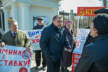 Республика Хакасия. Сбор подписей за отставку Зимина в Абакане единороссам сорвать не удалось