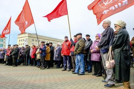 Красноярский край. В Зеленогорске прошел митинг против реорганизации лечебных учреждений города