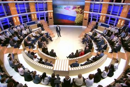 Секретарь ЦК КПРФ Л.И.Калашников принял участие в программе «1 канала» «Время покажет». Тема: «14-ая прямая линия с президентом»