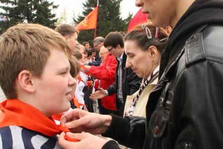 Омск: Митинг как этап воспитания