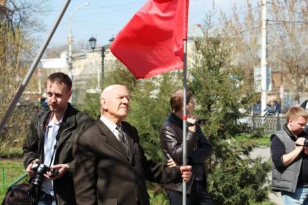 Визит Медведева не только «благоустраивает» Саратов, но и активизирует оппозицию