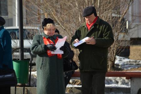 Коммунисты Магадана отметили День Космонавтики