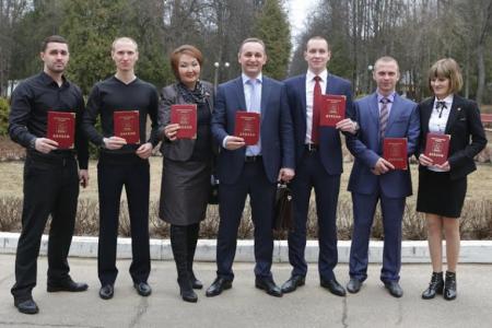 Центр политической учебы ЦК КПРФ завершил обучение восемнадцатого потока слушателей 