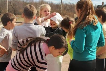 Новгородские коммунисты провели спортивно-просветительский праздник в Савино