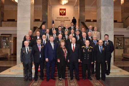 Г.А. Зюганов наградил группу космонавтов и ветеранов первого космического старта