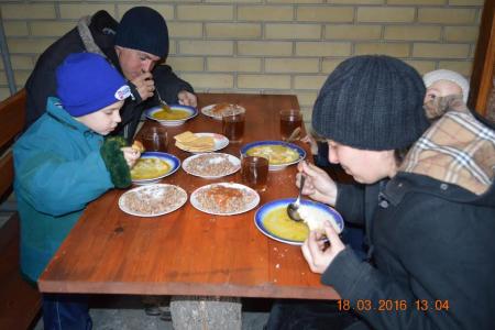 Очередная партия гуманитарного груза  от коммунистов города Волжский доставлена в поселок Красный Кут Луганской Народной Республики