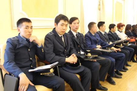 Республика Якутия. Комсомольцы провели встречу с почетными работниками авиации