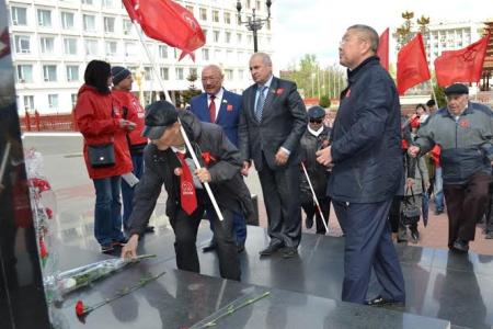 Республика Калмыкия. Коммунисты отметили 146-ю годовщину со дня рождения В.И. Ленина