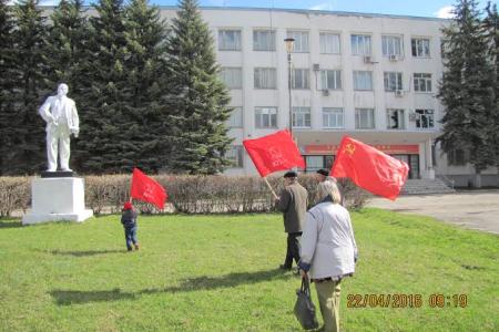 Коммунисты провели автопробег в Касимовском районе Рязанской области