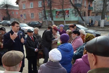 Олег Лебедев продолжает проводить встречи с жителями Тульской области