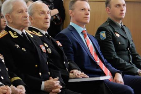 Севастопольские коммунисты и комсомольцы приняли участие в праздничном концерте, посвящённом годовщине создания Училища береговой обороны имени ЛКСМУ