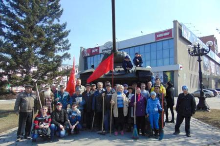 Алтайский край. Коммунисты города Барнаула провели Ленинский субботник