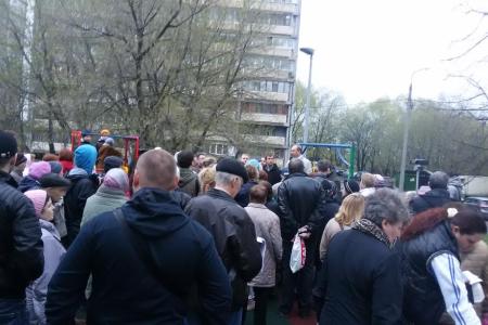 Валерий Рашкин продолжает встречаться с москвичами
