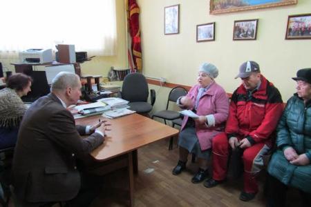 Первый секретарь Ивановского обкома КПРФ Владимир Клёнов провел прием избирателей в Кинешме