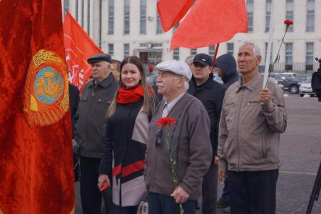 Пенза. Идеи Ленина переживут века!