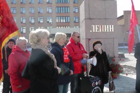 Ямало-Ненецкий автономный округ. В Салехарде прошел митинг в честь 146-й годовщины со Дня рождения В.И. Ленина