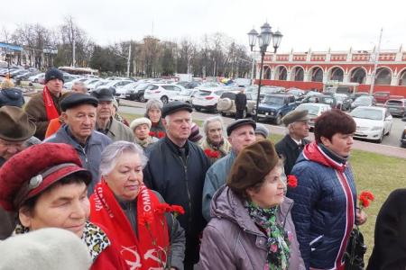Калуга. Коммунисты отметили 146-ю годовщину со дня рождения В.И. Ленина