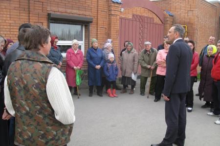 Жители Дона встретились с депутатом-коммунистом Владимиром Бессоновым