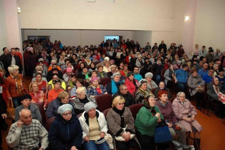 Республика Татарстан. Депутат-коммунист Х.Г. Миргалимов встретился в Чистополе с жильцами аварийных домов