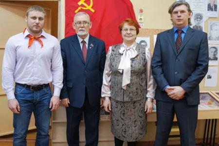 Где коммунисты — там Победа! День космонавтики в Курганской области