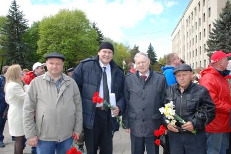 Ставропольские коммунисты возложили цветы к памятнику В.И. Ленину