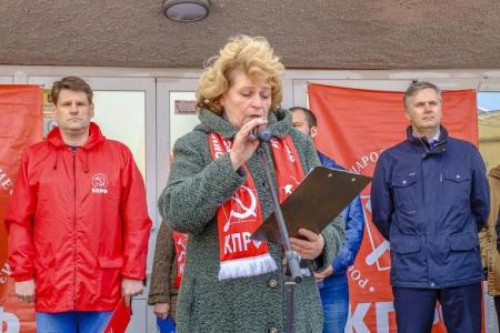 Красноярский край. В Зеленогорске прошел митинг против реорганизации лечебных учреждений города