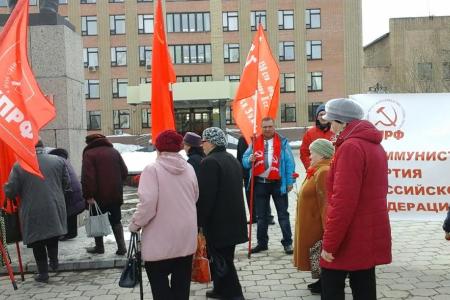 Ямало-Ненецкий автономный округ. В Салехарде прошел митинг в честь 146-й годовщины со Дня рождения В.И. Ленина