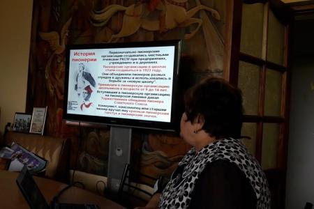 Встреча поколений в севастопольском эко-парке «Лукоморье»