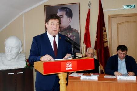 Виктор Гончаров: Ряды молодых ставропольских коммунистов и сторонников КПРФ пополняются! 