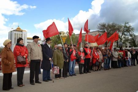 Республика Калмыкия. Коммунисты отметили 146-ю годовщину со дня рождения В.И. Ленина
