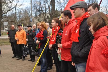 «Кровь от крови рабочего класса!». Комсомольцы и коммунисты Санкт-Петербурга почтили память героя-антифашиста Эрнста Тельмана