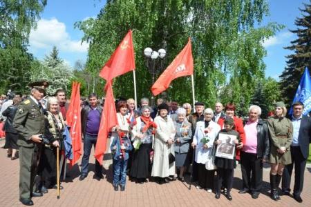 В День Победы коммунисты Кабардино-Балкарии возложили цветы к Вечному огню и памятнику В.И. Ленину
