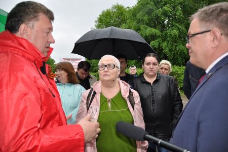 "КПРФ - единственная конструктивная политическая сила". В.И. Кашин совершил рабочие поездки в Чеховский и Серпуховские районы Московской области. Видео