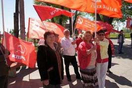 Ростовская область. Депутат-коммунист Владимир Бессонов принял участие в автопробеге