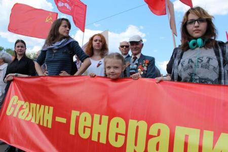 В центре Пензы в День Победы прошёл Сталинский марш