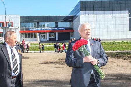 И.И. Никитчук: Жители города Сима Челябинской области помнят и чтят В.И. Ленина