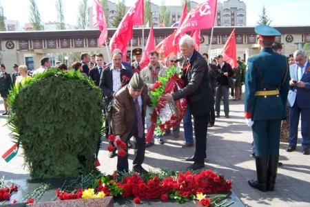 Республика Татарстан. Партийный актив Казани встретил 71-ю годовщину Победы советского народа в Великой Отечественной войне
